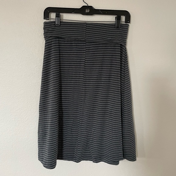 Carve Designs Skirt - Picture 4 of 5